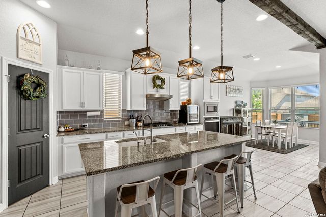 1567 Founders Park, New Braunfels, TX 78132