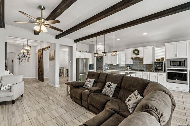 1567 Founders Park, New Braunfels, TX 78132