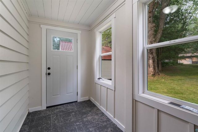 4201 Lavaque Road, Hermantown, MN 55811