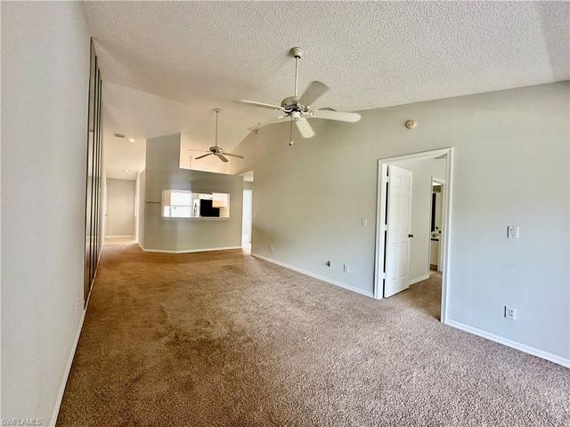 137 Wading Bird CIR F-204, Naples, FL 34110