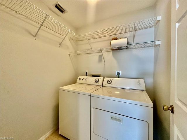 137 Wading Bird CIR F-204, Naples, FL 34110