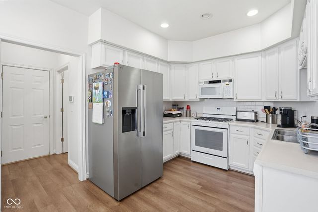 6906 Harbour Woods Overlook, Noblesville, IN 46062