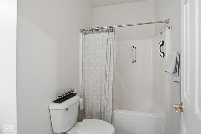 6906 Harbour Woods Overlook, Noblesville, IN 46062