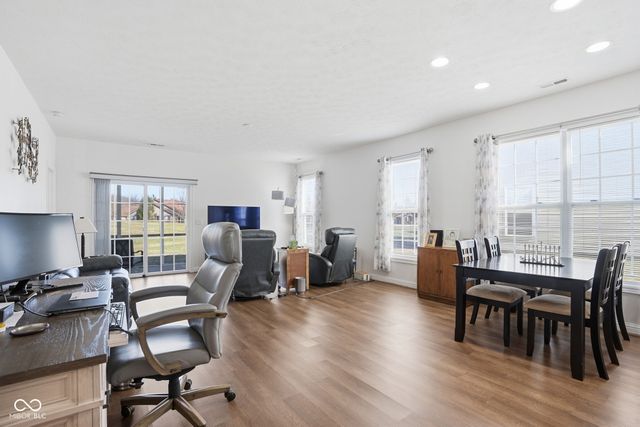 6906 Harbour Woods Overlook, Noblesville, IN 46062