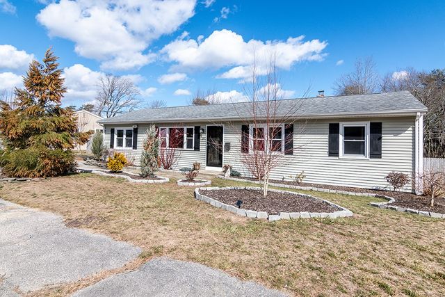 14 Myra Road, Coventry, RI 02816