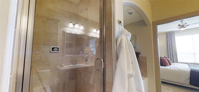 1340 W Gray Street 220, Houston, TX 77019