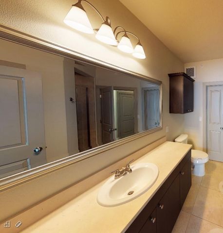 1340 W Gray Street 220, Houston, TX 77019