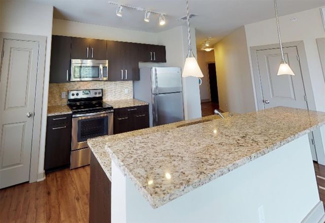 1340 W Gray Street 220, Houston, TX 77019