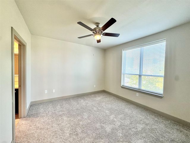 1340 W Gray Street 220, Houston, TX 77019