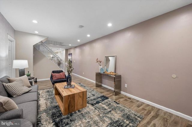 743-00 S 52ND ST, Philadelphia, PA 19143