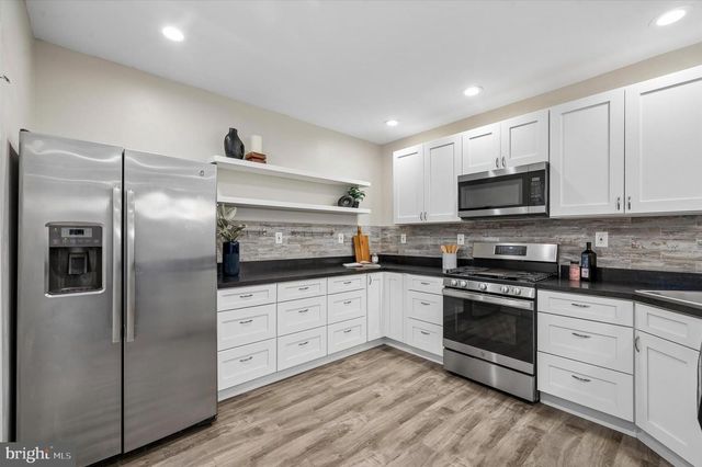 743-00 S 52ND ST, Philadelphia, PA 19143