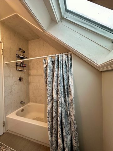 1001 Narragansett Boulevard 1, Providence, RI 02905