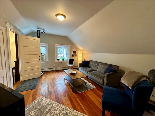 1001 Narragansett Boulevard 1, Providence, RI 02905