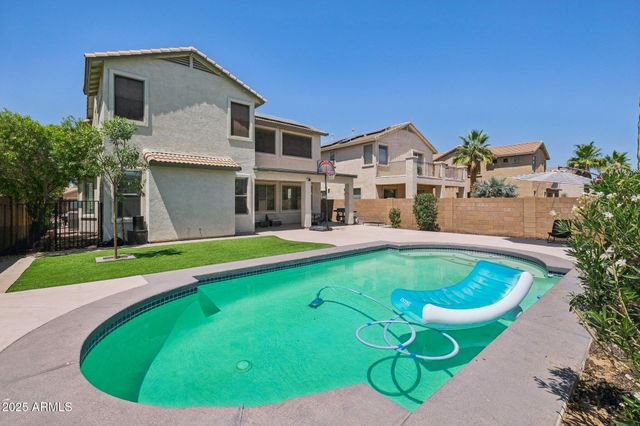 16639 W SAGUARO Lane, Surprise, AZ 85388