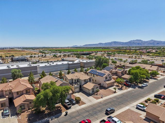 16639 W SAGUARO Lane, Surprise, AZ 85388