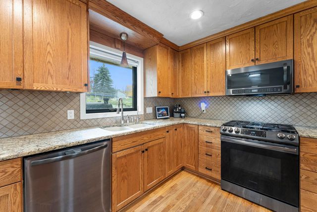 17051 Sunrise Avenue SW, Prior Lake, MN 55372