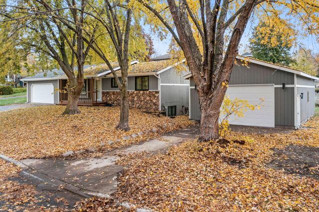 17051 Sunrise Avenue SW, Prior Lake, MN 55372