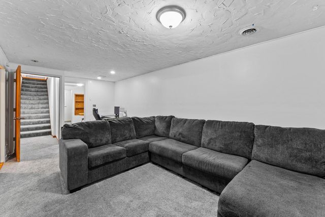 17051 Sunrise Avenue SW, Prior Lake, MN 55372