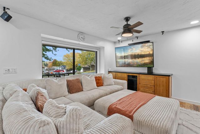 17051 Sunrise Avenue SW, Prior Lake, MN 55372