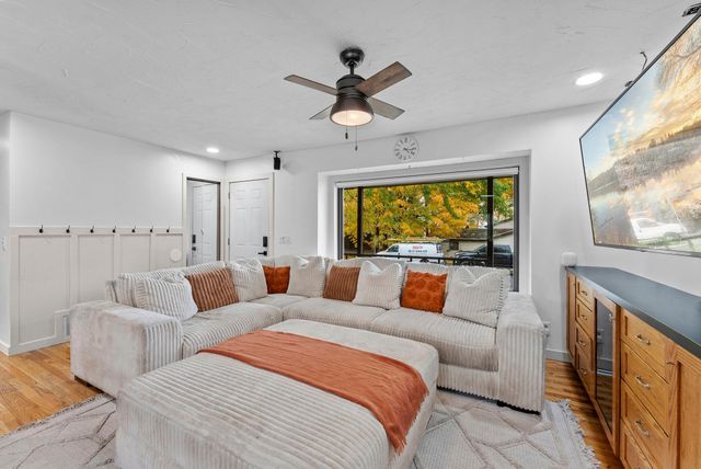 17051 Sunrise Avenue SW, Prior Lake, MN 55372