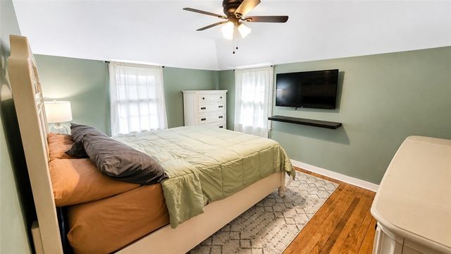 1139 W 11th St, Mckees Rocks, PA 15136