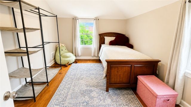 1139 W 11th St, Mckees Rocks, PA 15136