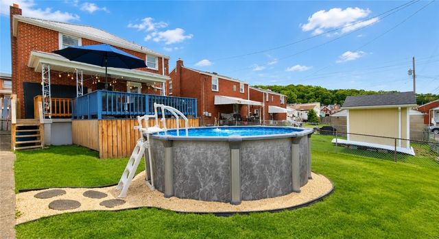 1139 W 11th St, Mckees Rocks, PA 15136
