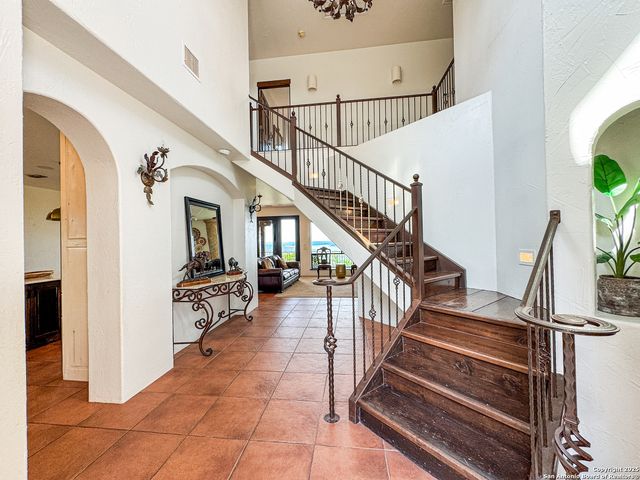 2000 Village Oak, Canyon Lake, TX 78133