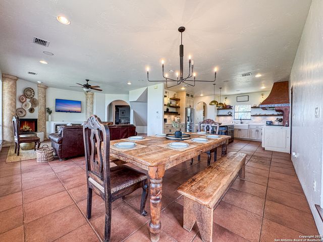 2000 Village Oak, Canyon Lake, TX 78133