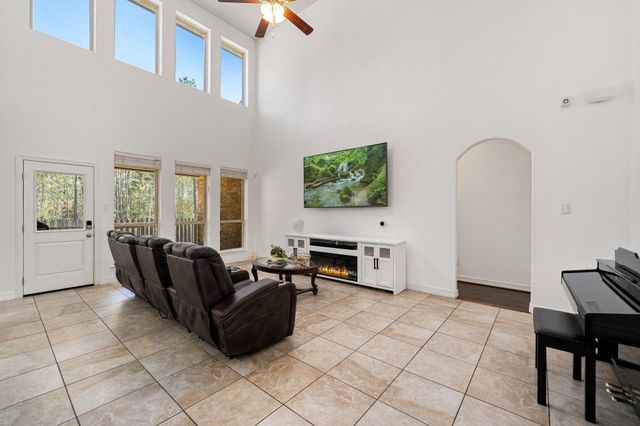 2007 Brookmont Drive, Conroe, TX 77301