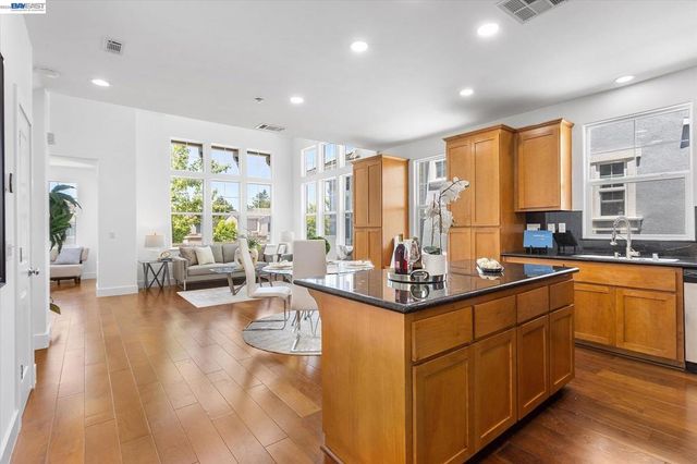 4468 Peralta Blvd, Fremont, CA 94536