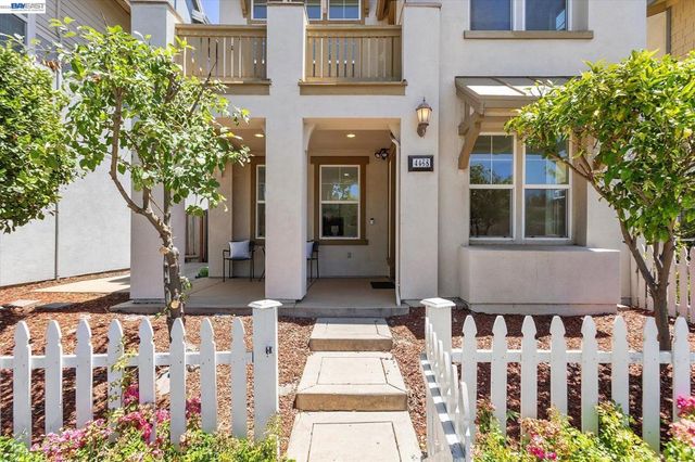 4468 Peralta Blvd, Fremont, CA 94536