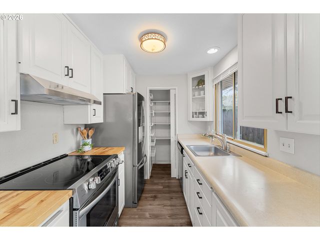 3828 Ne 70TH Ave, Portland, OR 97213