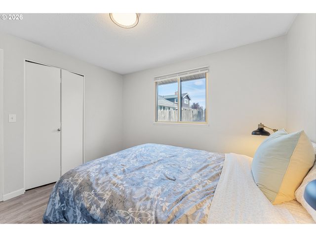 3828 Ne 70TH Ave, Portland, OR 97213