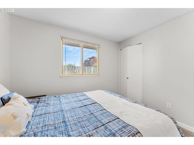 3828 Ne 70TH Ave, Portland, OR 97213