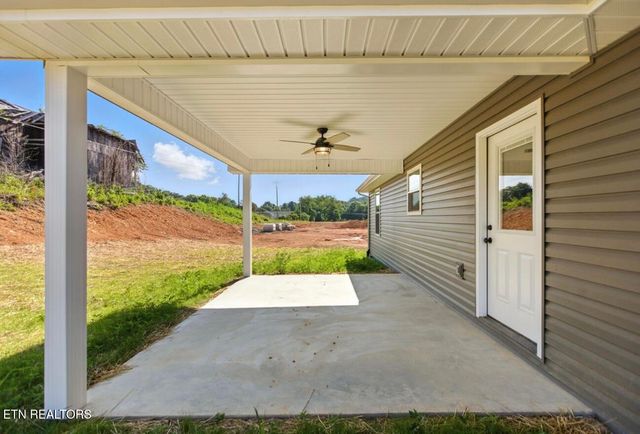100 JACK St, Tazewell, TN 37879