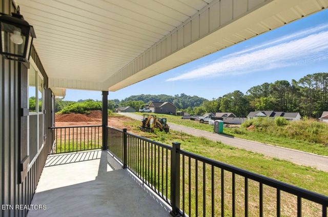 100 JACK St, Tazewell, TN 37879
