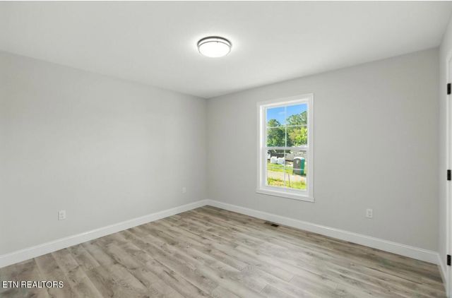 100 JACK St, Tazewell, TN 37879