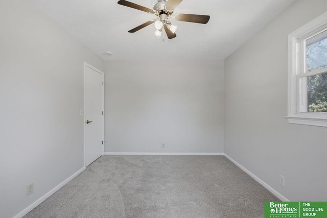 5018 S 94th Street, Omaha, NE 68127