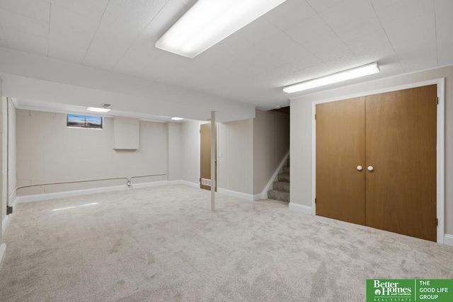 5018 S 94th Street, Omaha, NE 68127