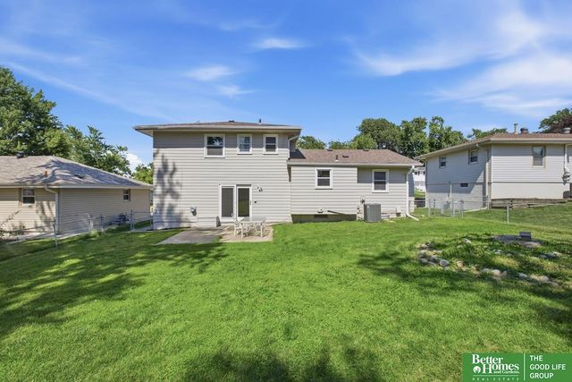 5018 S 94th Street, Omaha, NE 68127