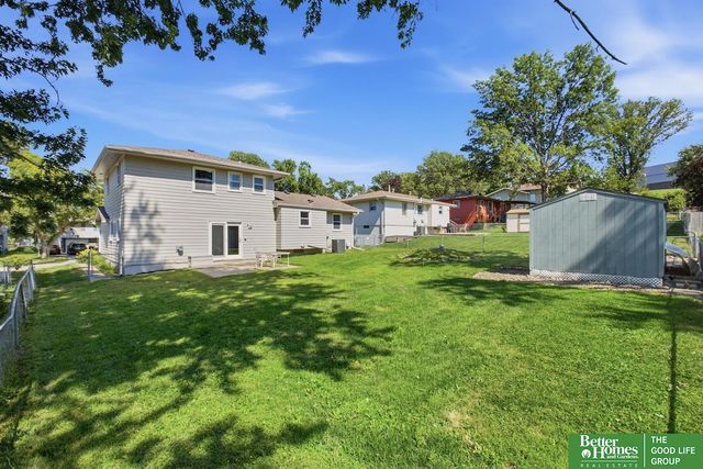 5018 S 94th Street, Omaha, NE 68127