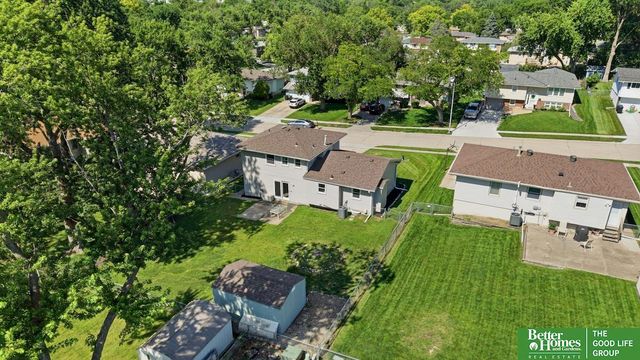 5018 S 94th Street, Omaha, NE 68127