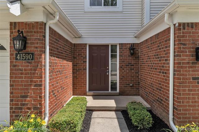 41590 Mitchell Road, Novi, MI 48377