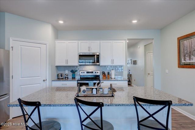 2021 Caracara Drive, New Bern, NC 28560