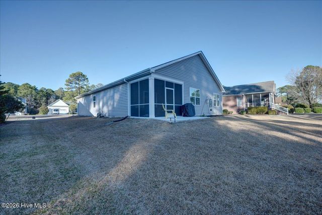 2021 Caracara Drive, New Bern, NC 28560