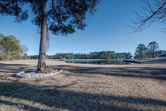 2021 Caracara Drive, New Bern, NC 28560