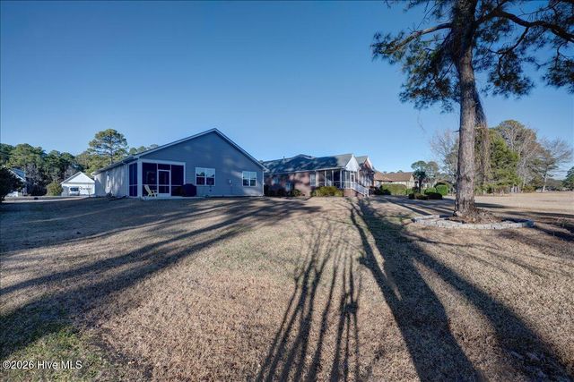 2021 Caracara Drive, New Bern, NC 28560