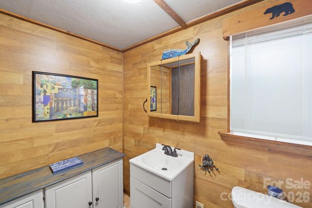 307 Dancing Leaf Lane, Bakersville, NC 28705