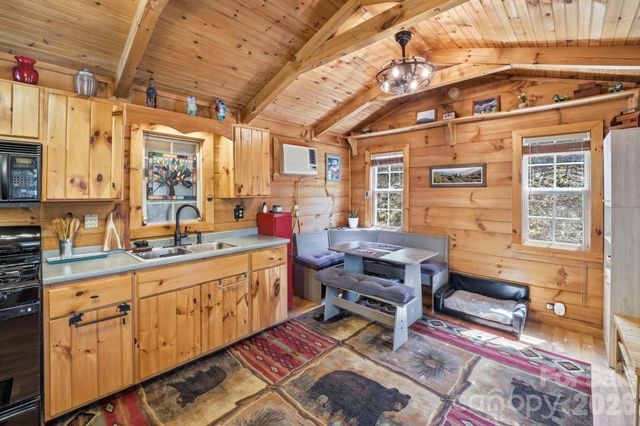 307 Dancing Leaf Lane, Bakersville, NC 28705